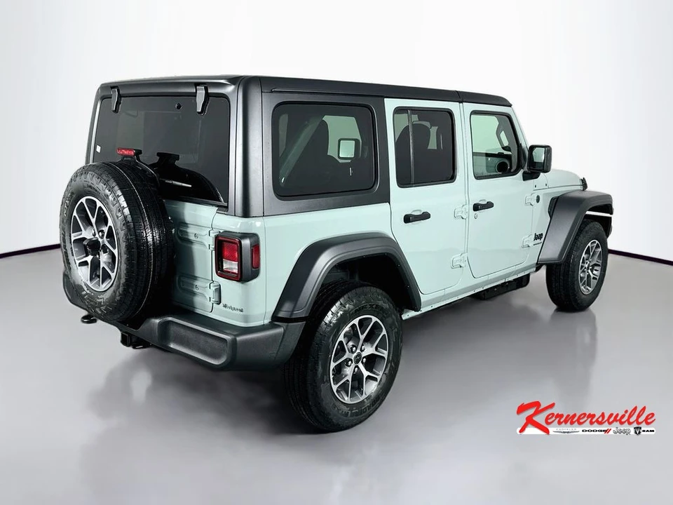 2026 Jeep JL Wrangler - Image 7 of 21