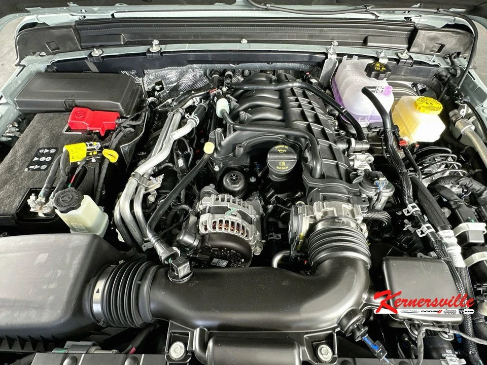 2026 Jeep JL Wrangler - Image 17 of 21