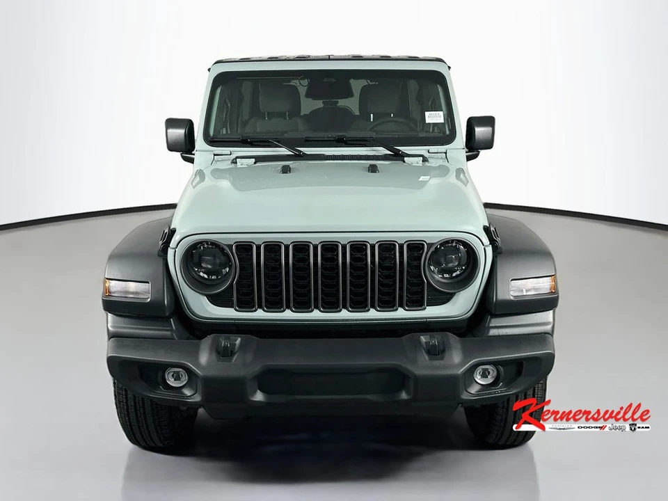 2026 Jeep JL Wrangler - Image 2 of 21