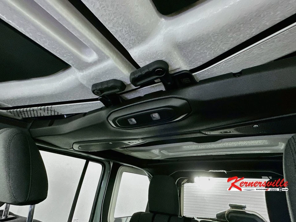 2026 Jeep JL Wrangler - Image 14 of 21