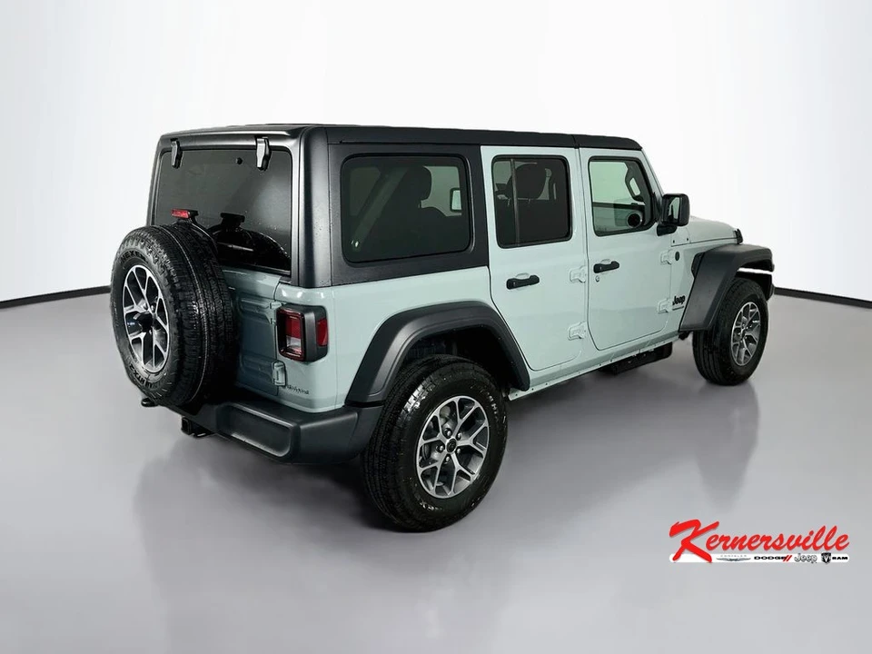 2026 Jeep JL Wrangler - Image 7 of 21