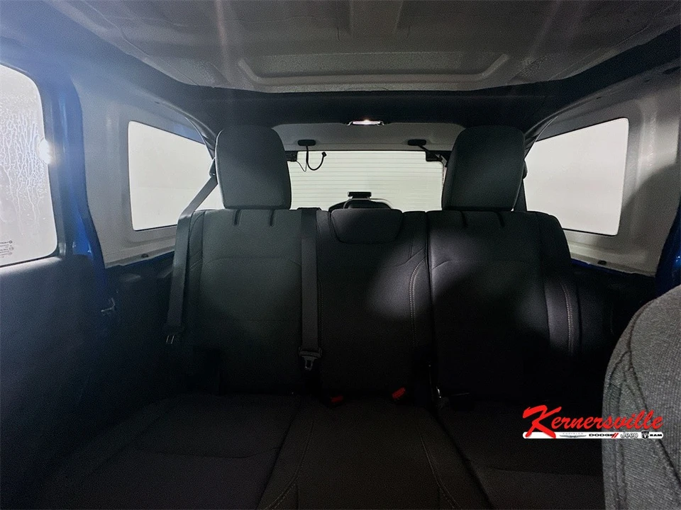 2026 Jeep JL Wrangler - Image 10 of 19