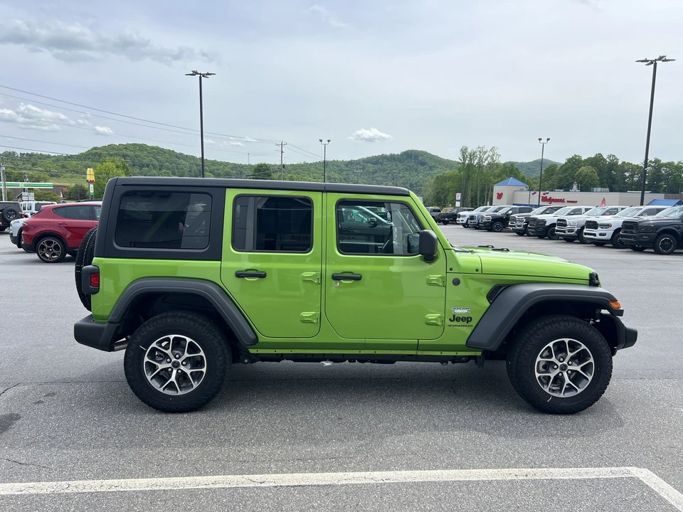 2026 Jeep JL Wrangler - Image 6 of 24