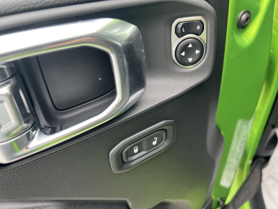 2026 Jeep JL Wrangler - Image 15 of 24