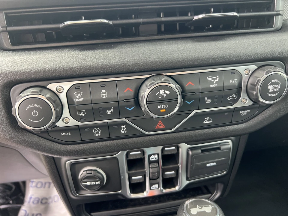2026 Jeep JL Wrangler - Image 19 of 24