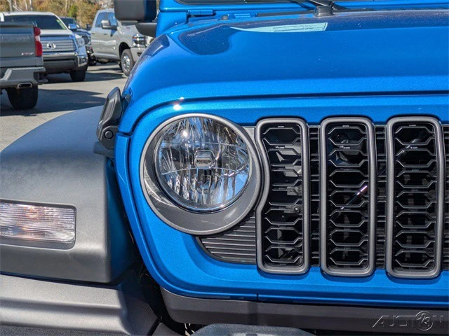 2026 Jeep JL Wrangler - Image 10 of 12