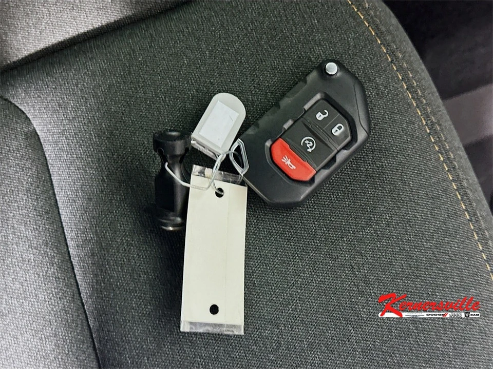 2026 Jeep JL Wrangler - Image 18 of 19
