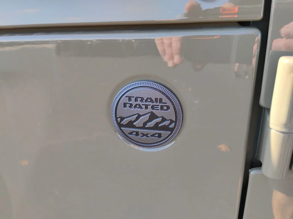 2026 Jeep JL Wrangler - Image 11 of 12