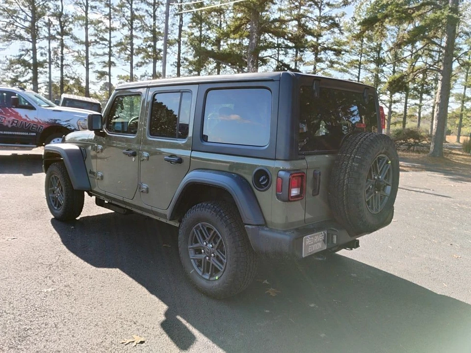 2026 Jeep JL Wrangler - Image 7 of 12