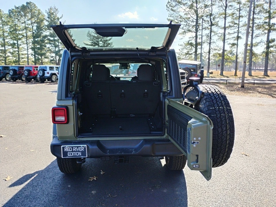 2026 Jeep JL Wrangler - Image 12 of 12