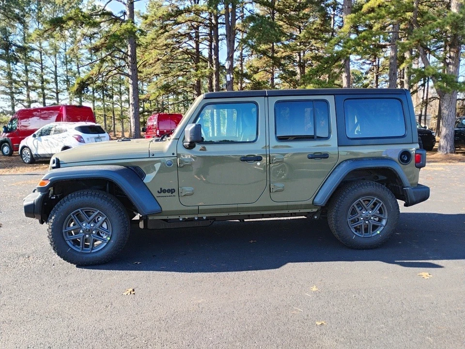 2026 Jeep JL Wrangler - Image 8 of 12