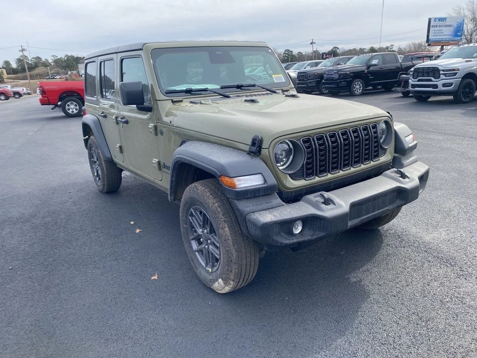 2026 Jeep JL Wrangler - Image 3 of 12