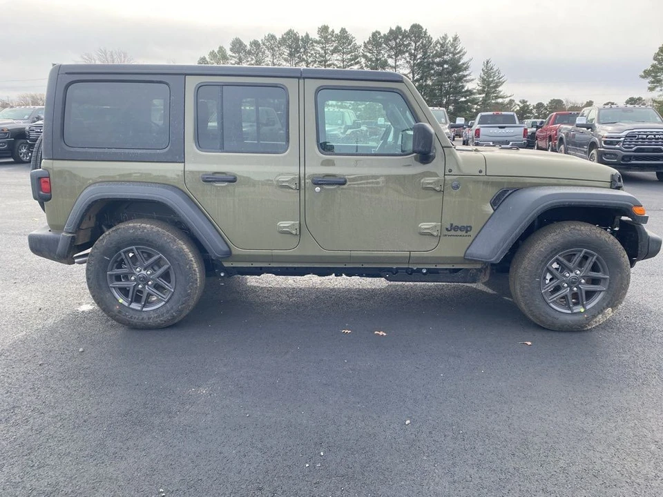 2026 Jeep JL Wrangler - Image 4 of 12