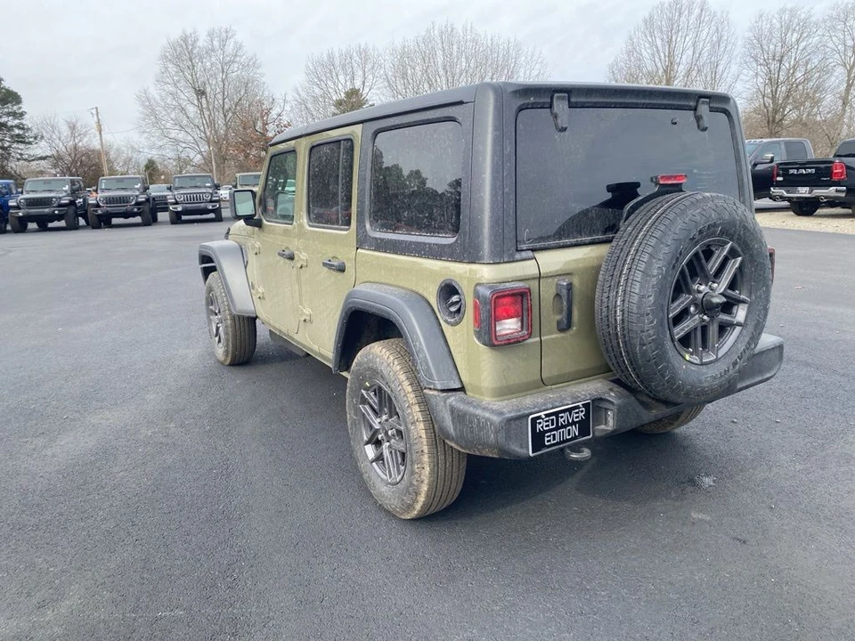 2026 Jeep JL Wrangler - Image 7 of 12