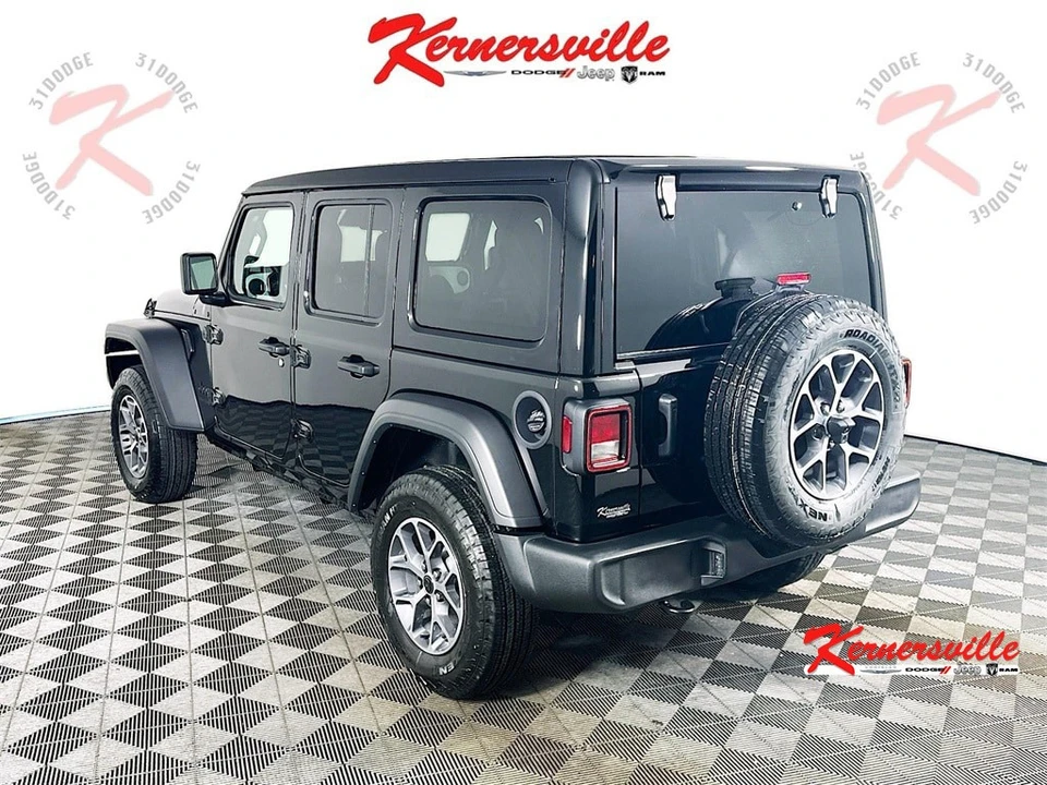 2026 Jeep JL Wrangler - Image 5 of 21