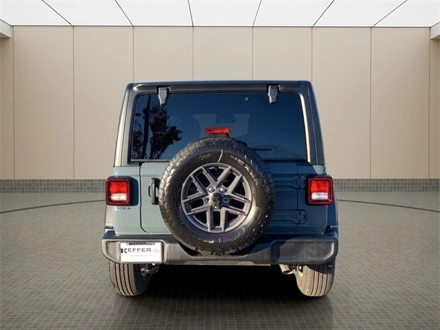 2026 Jeep JL Wrangler - Image 4 of 12