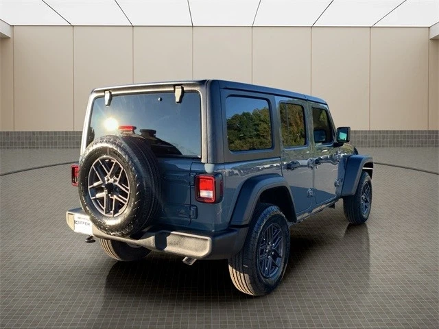 2026 Jeep JL Wrangler - Image 5 of 12