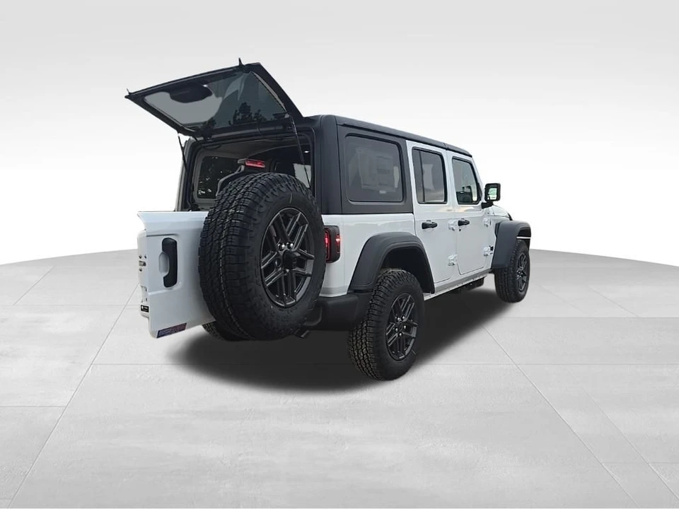 2026 Jeep JL Wrangler - Image 9 of 17
