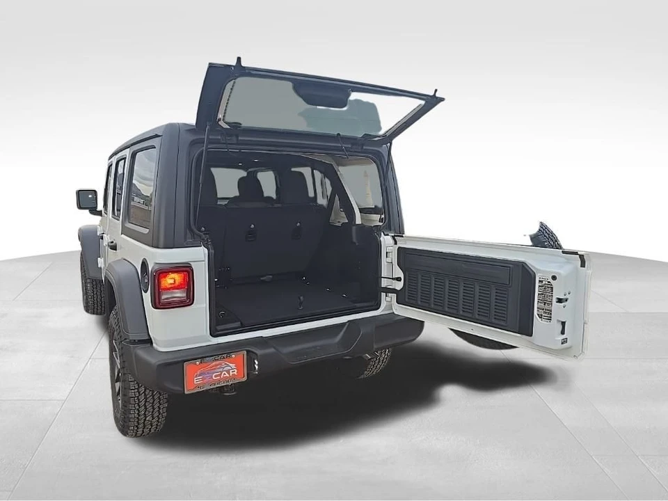 2026 Jeep JL Wrangler - Image 8 of 17