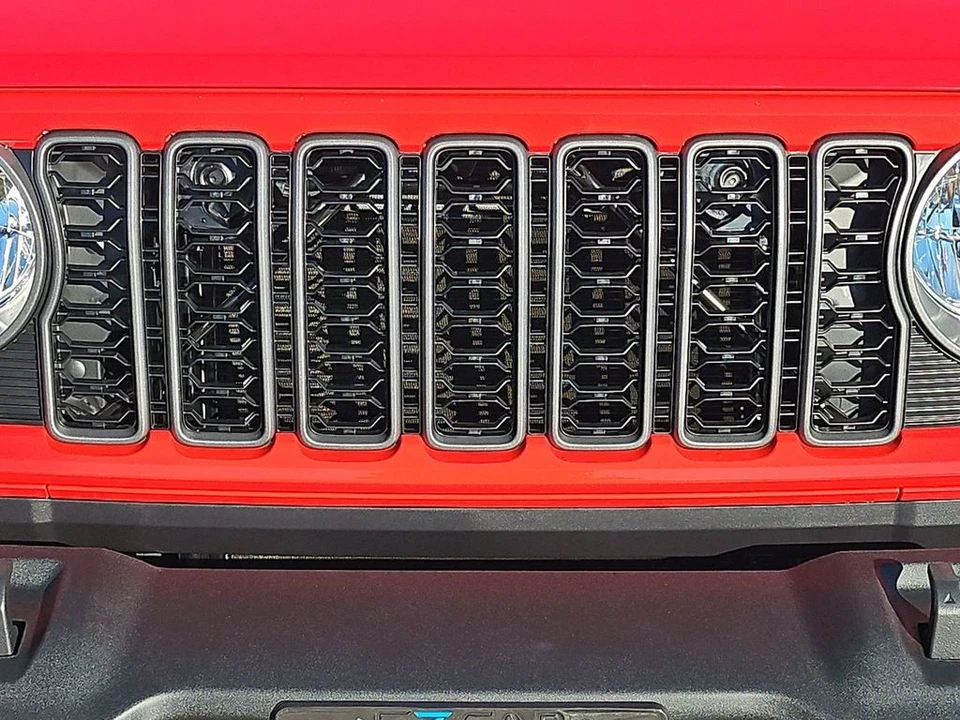 2026 Jeep JL Wrangler - Image 20 of 21