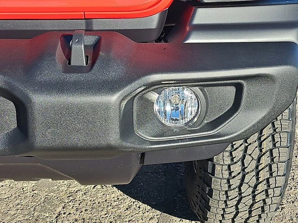 2026 Jeep JL Wrangler - Image 19 of 21