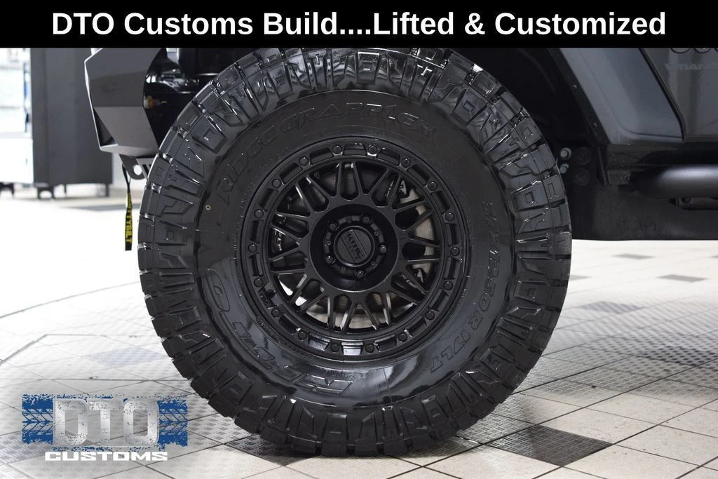 2026 Jeep JL Wrangler - Image 25 of 31