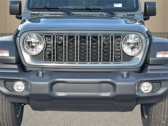 2026 Jeep JL Wrangler - Image 9 of 12