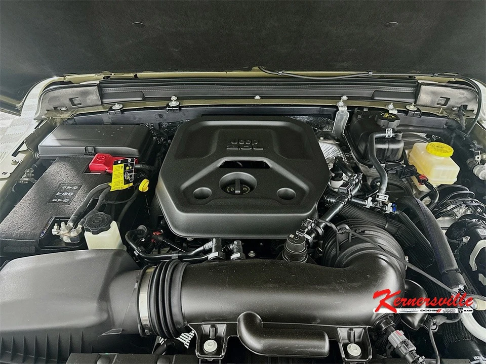 2026 Jeep JL Wrangler - Image 17 of 20