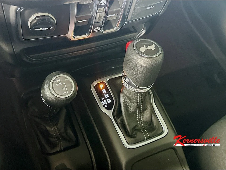 2026 Jeep JL Wrangler - Image 12 of 20