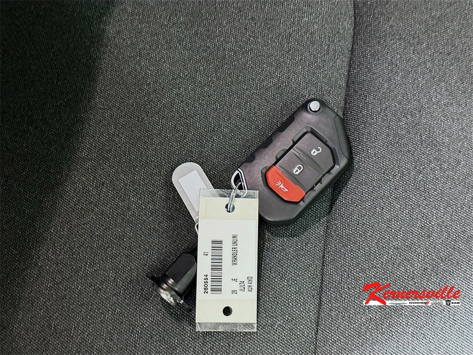2026 Jeep JL Wrangler - Image 19 of 20