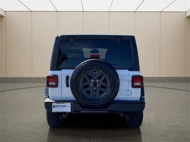 2026 Jeep JL Wrangler - Image 4 of 12