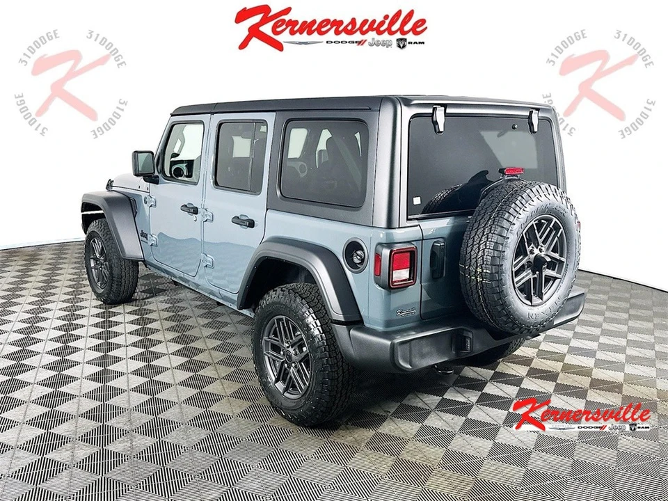 2026 Jeep JL Wrangler - Image 5 of 12