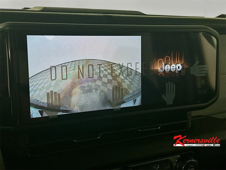 2026 Jeep JL Wrangler - Image 15 of 21