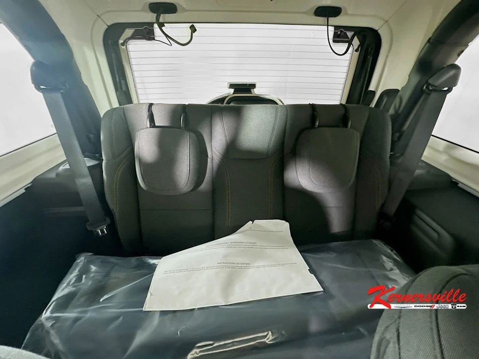 2026 Jeep JL Wrangler - Image 10 of 12