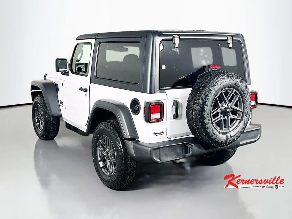 2026 Jeep JL Wrangler - Image 5 of 12