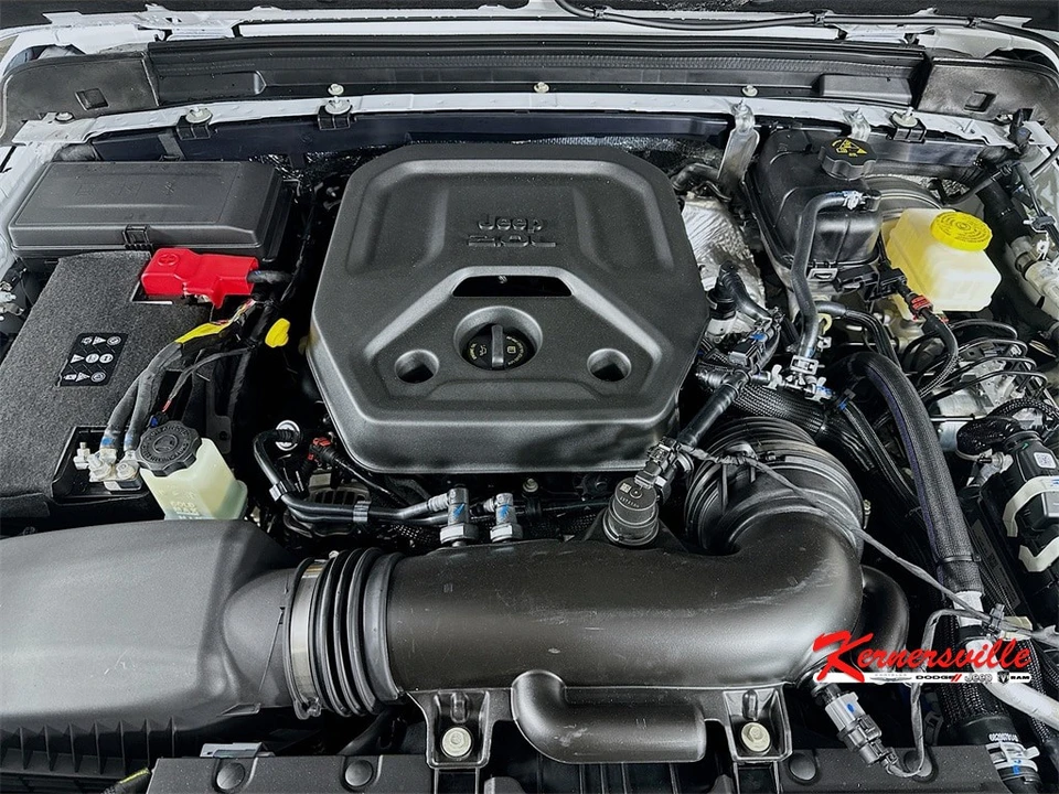 2026 Jeep JL Wrangler - Image 17 of 21