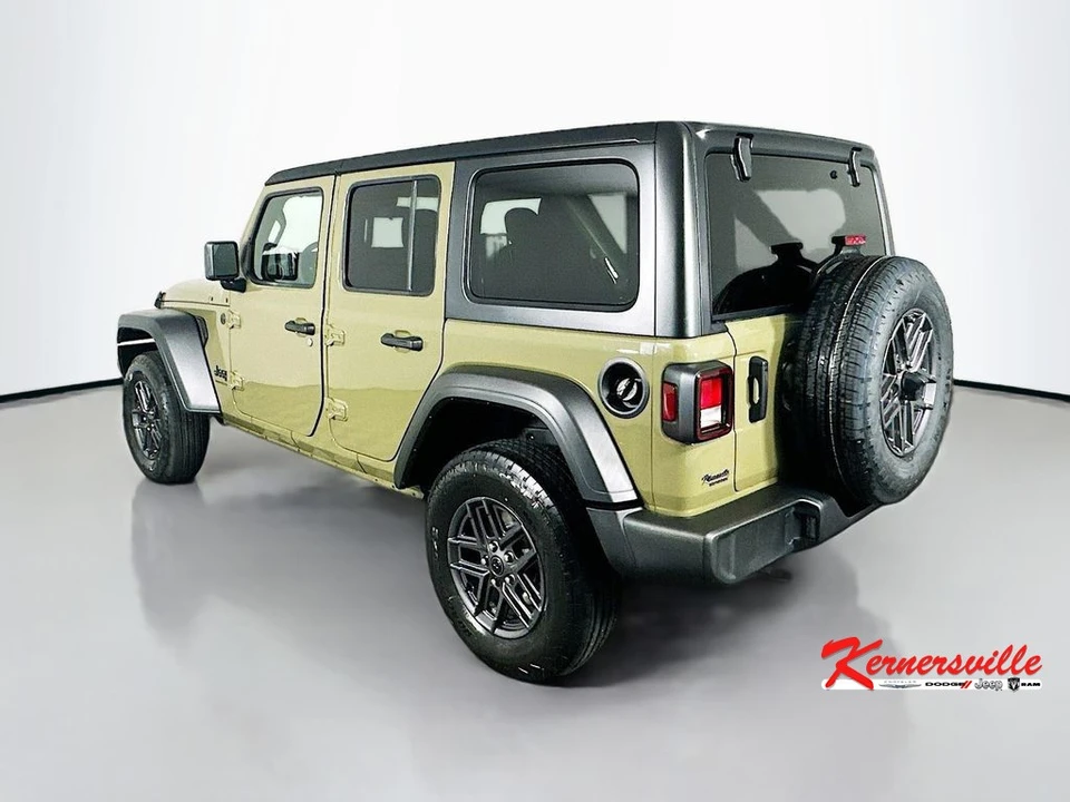 2026 Jeep JL Wrangler - Image 5 of 12