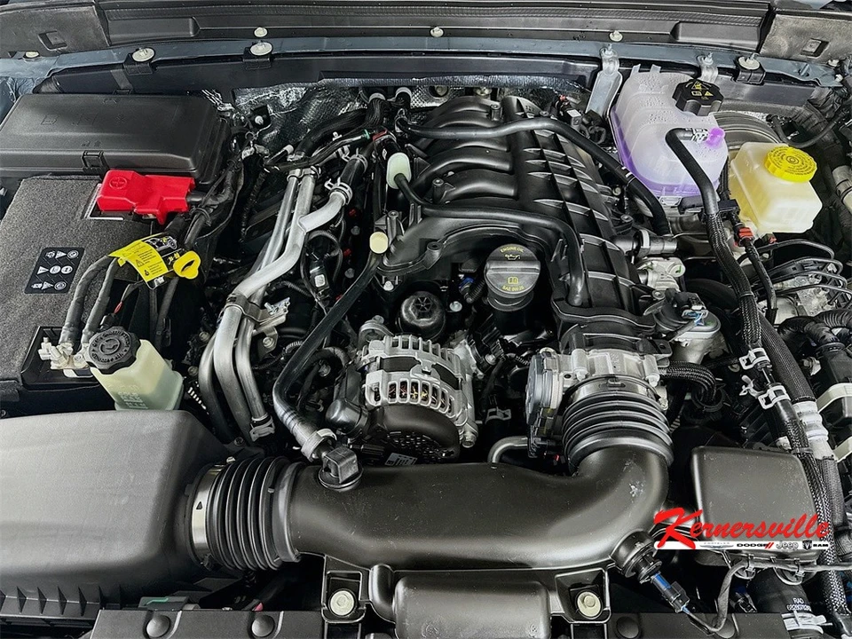 2026 Jeep JL Wrangler - Image 18 of 21