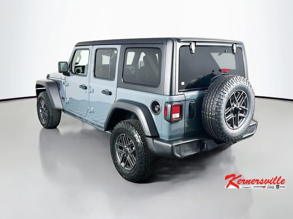 2026 Jeep JL Wrangler - Image 5 of 12