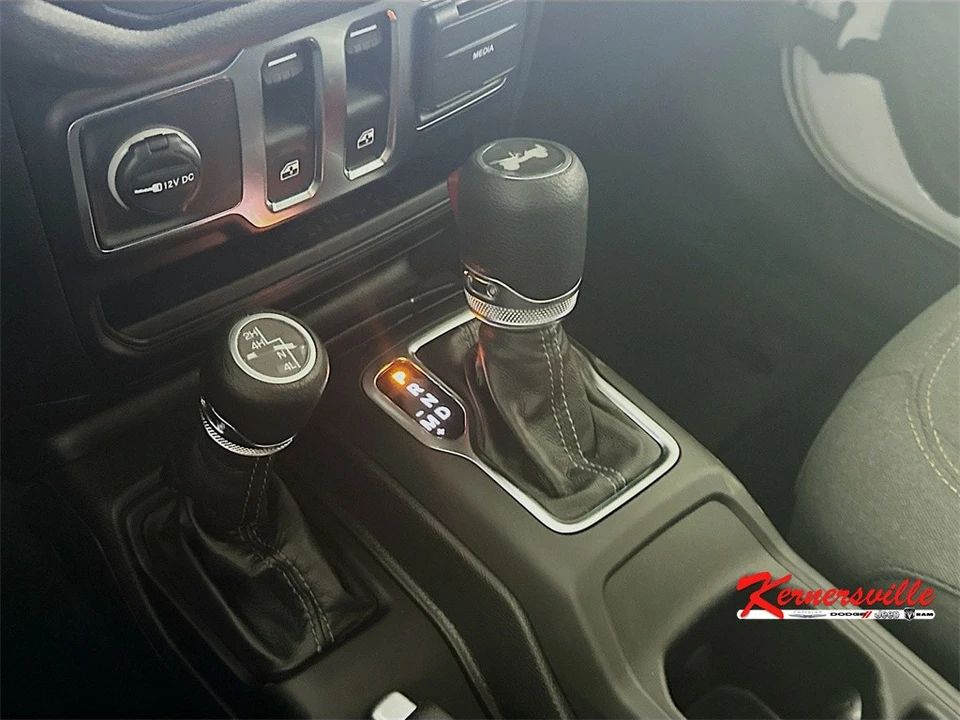 2026 Jeep JL Wrangler - Image 12 of 21