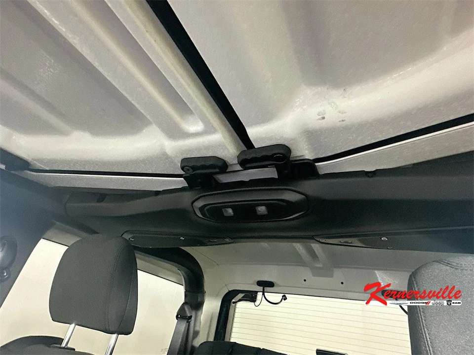 2026 Jeep JL Wrangler - Image 14 of 21