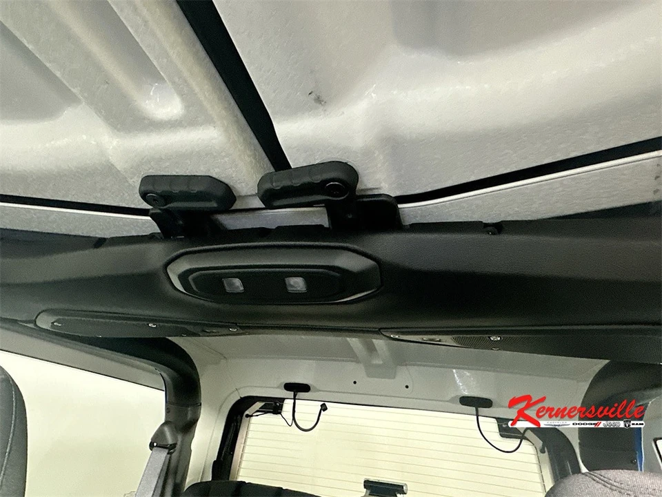 2026 Jeep JL Wrangler - Image 14 of 20