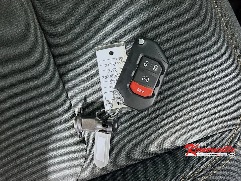 2026 Jeep JL Wrangler - Image 19 of 20
