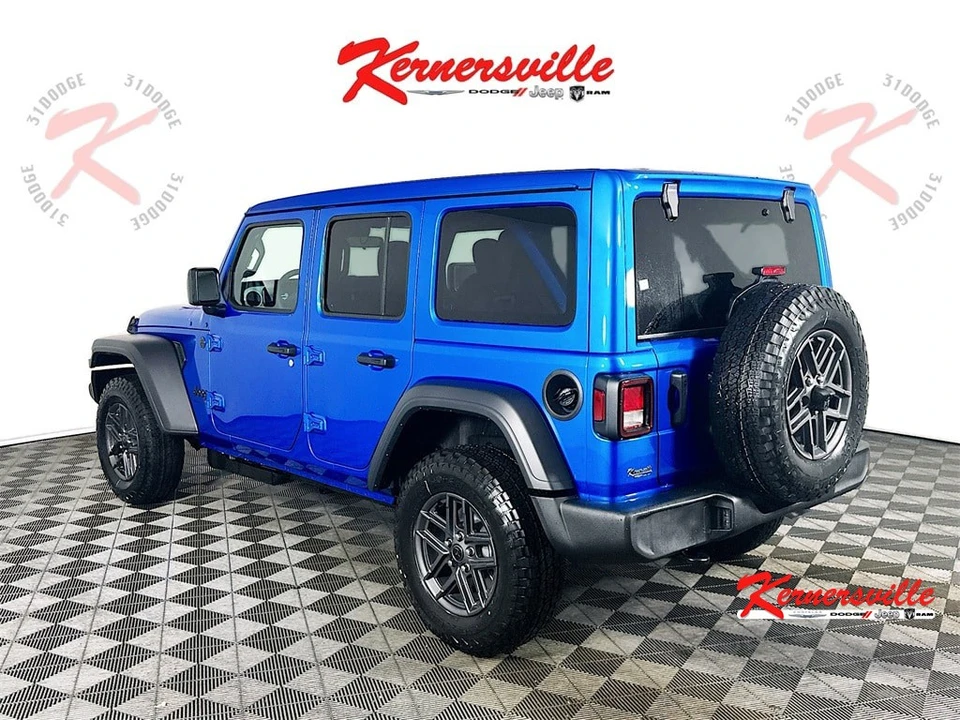 2026 Jeep JL Wrangler - Image 5 of 19