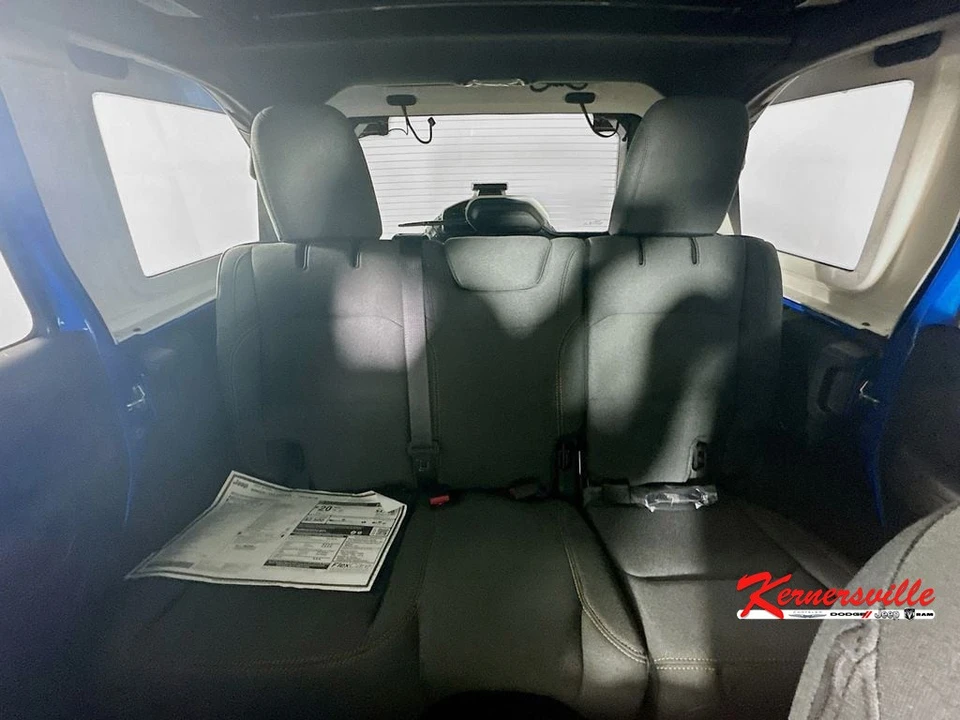 2026 Jeep JL Wrangler - Image 10 of 12