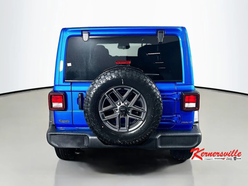 2026 Jeep JL Wrangler - Image 6 of 12