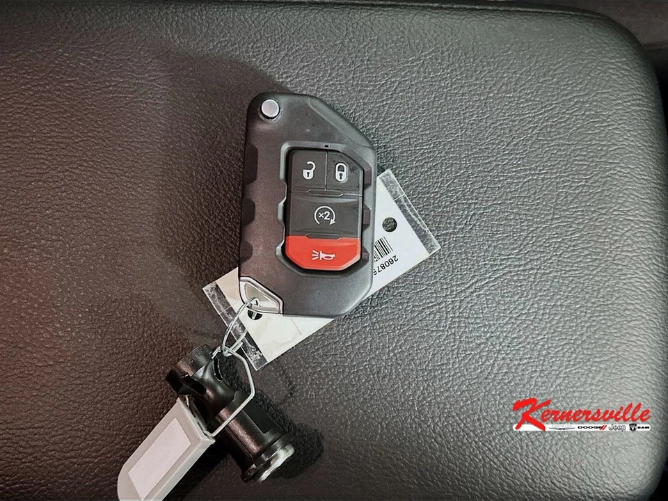 2026 Jeep JL Wrangler - Image 20 of 21