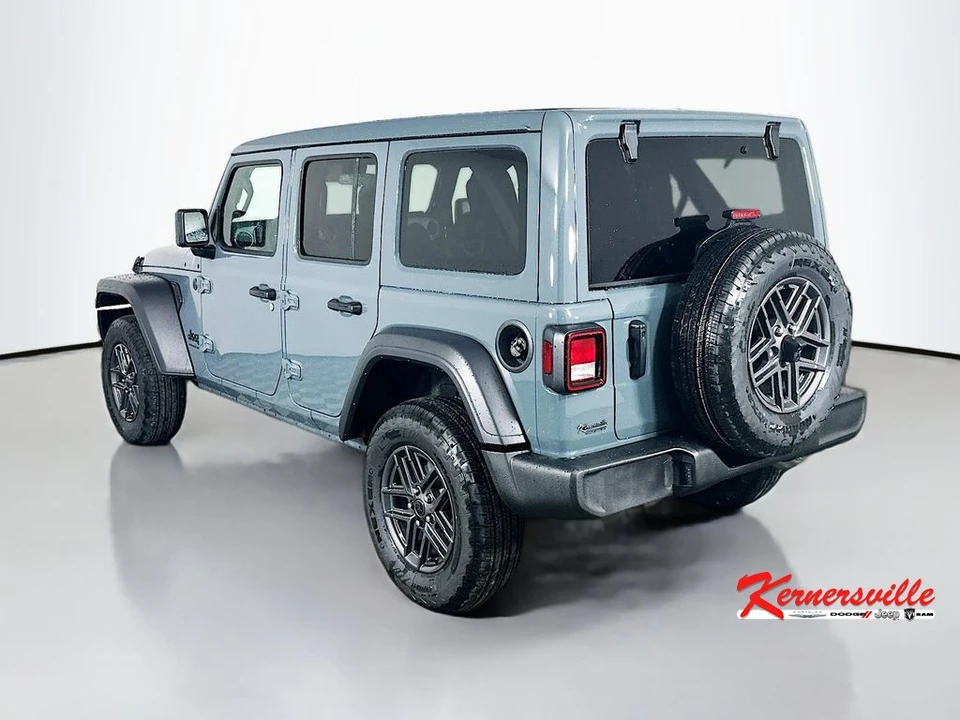 2026 Jeep JL Wrangler - Image 5 of 21