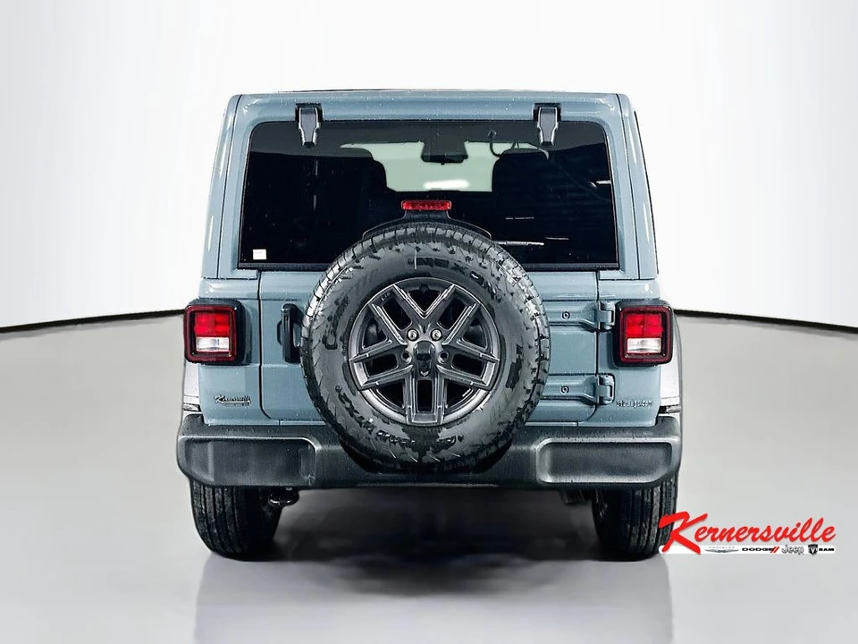 2026 Jeep JL Wrangler - Image 6 of 12