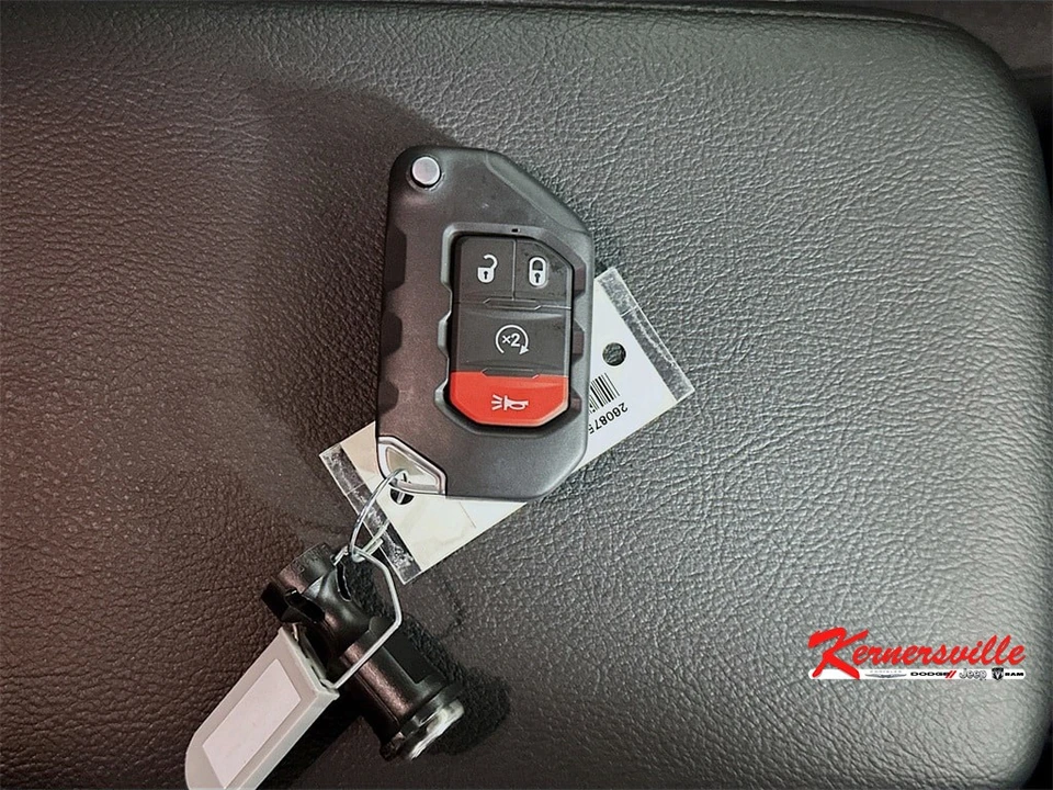 2026 Jeep JL Wrangler - Image 20 of 21